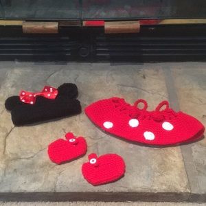 Minnie Mouse Newborn Picture Outfit